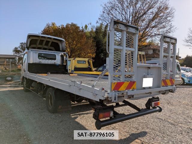 Hino DUTRO 2018-09 7797394-1