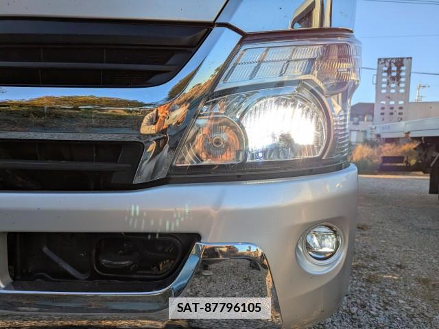 Hino DUTRO 2018-09 7797394-12