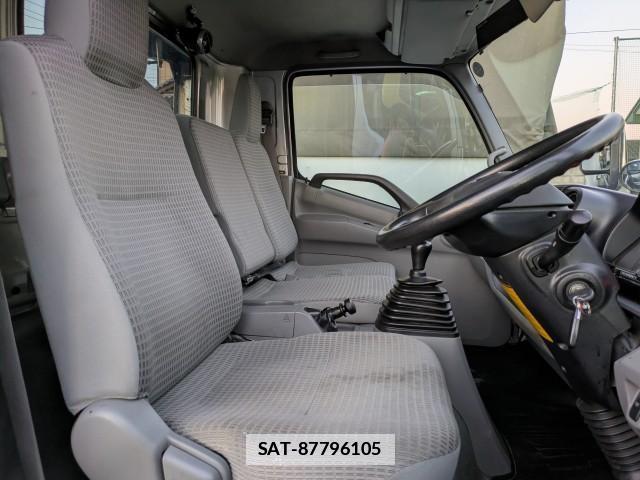Hino DUTRO 2018-09 7797394-4
