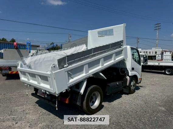 Hino DUTRO 2012 7797915-1