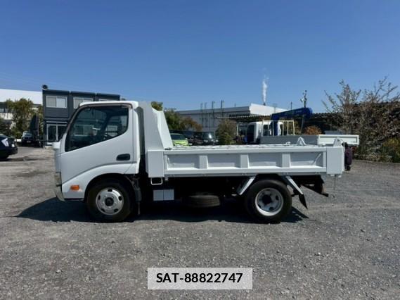 Hino DUTRO 2012 7797915-11