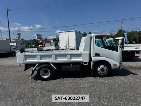Hino DUTRO 2012 7797915-12
