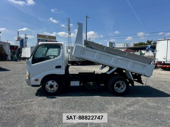 Hino DUTRO 2012 7797915-13