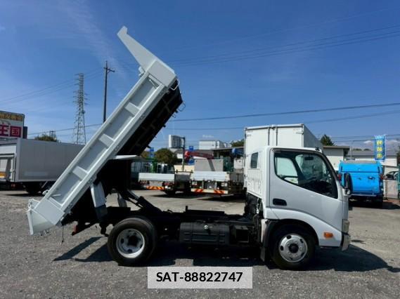 Hino DUTRO 2012 7797915-15