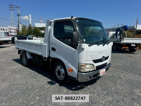 Hino DUTRO 2012 7797915-3