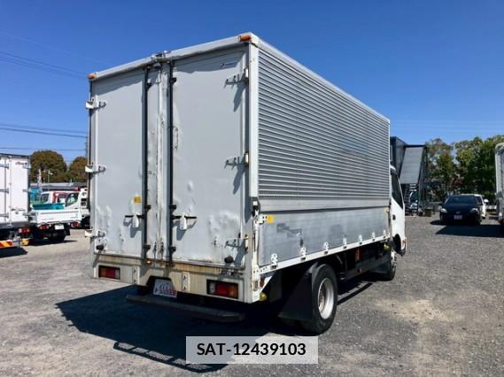 Hino DUTRO 2014 7797917-1
