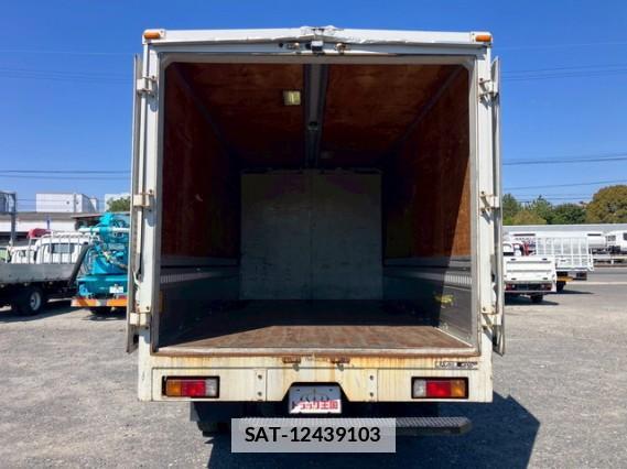 Hino DUTRO 2014 7797917-5