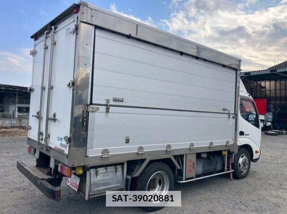Hino DUTRO 2016 7797922-1