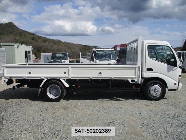 Hino DUTRO 2006-09 7799775-1