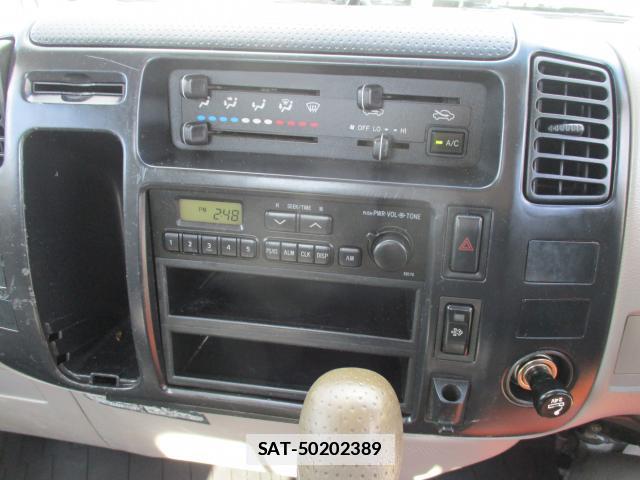 Hino DUTRO 2006-09 7799775-19