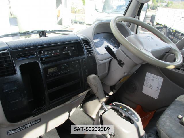 Hino DUTRO 2006-09 7799775-8