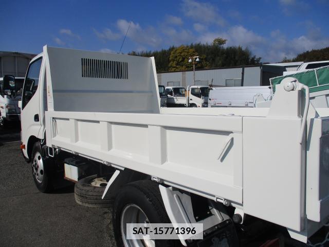 Hino DUTRO 2013-09 7799779-13