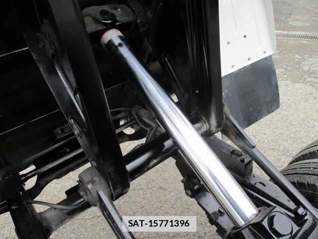 Hino DUTRO 2013-09 7799779-5