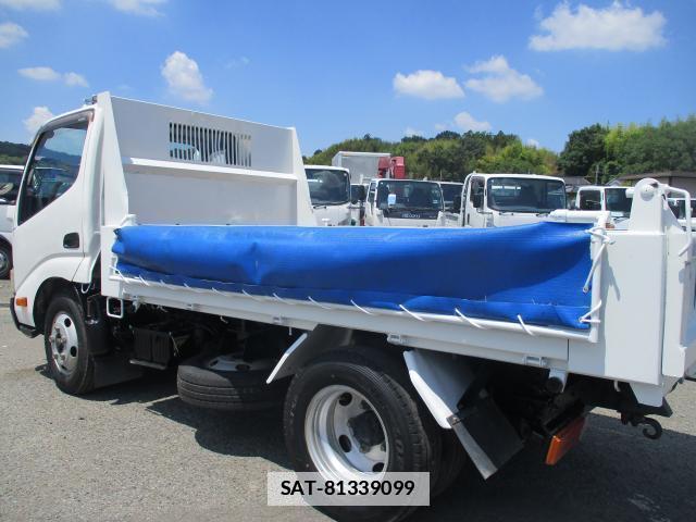 Hino DUTRO 2012-06 7799795-12