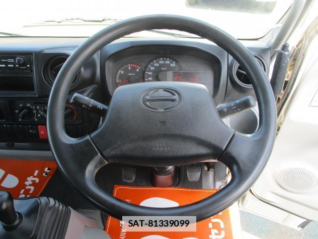 Hino DUTRO 2012-06 7799795-17