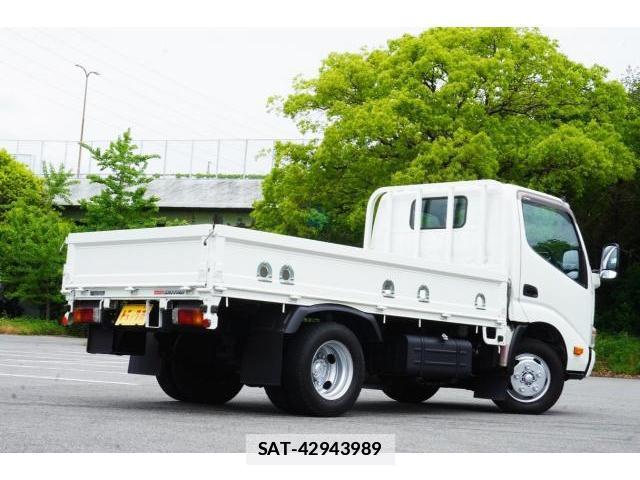 Hino DUTRO 2015 7800267-1