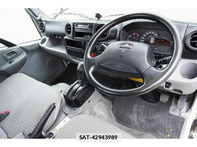 Hino DUTRO 2015 7800267-2