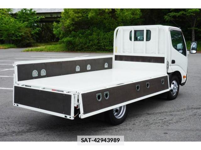 Hino DUTRO 2015 7800267-4