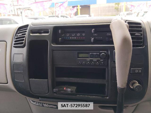 Hino DUTRO 2011-01 7801618-13