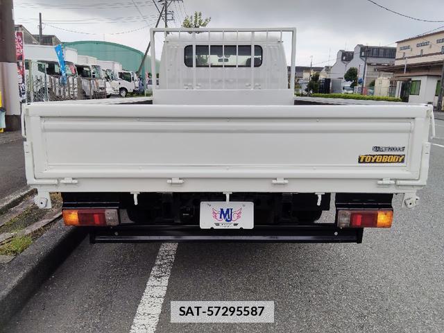 Hino DUTRO 2011-01 7801618-14