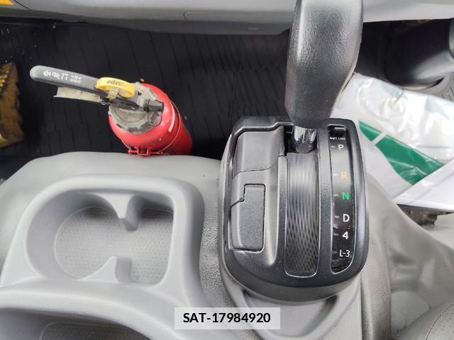 Hino DUTRO 2014-08 7801628-15