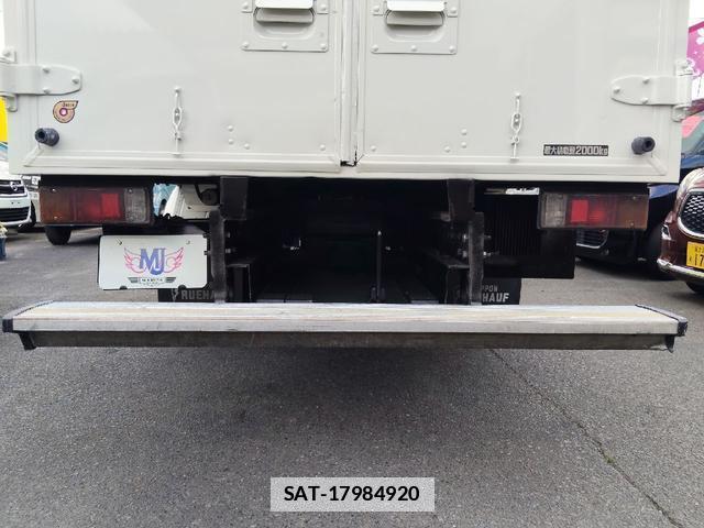 Hino DUTRO 2014-08 7801628-16