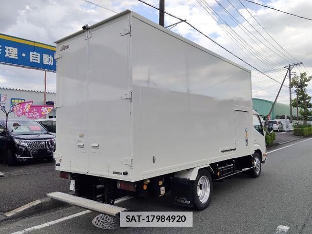 Hino DUTRO 2014-08 7801628-3