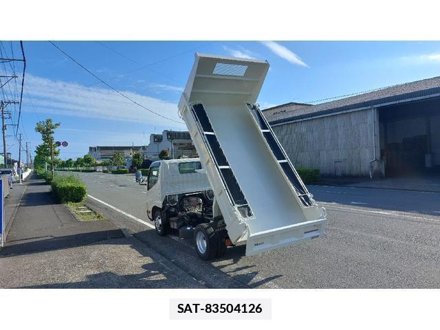 Hino DUTRO 2019-03 7801629-1