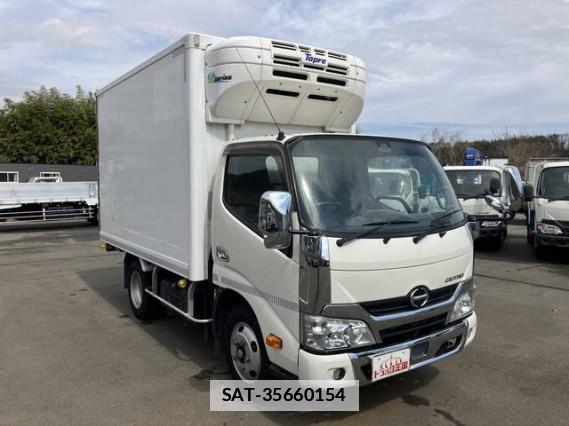 Hino DUTRO 2019 7802417-3