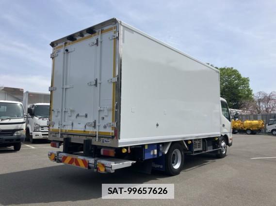 Hino DUTRO 2019 7802430-1