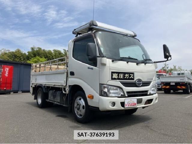 Hino DUTRO 2017 7802434-3