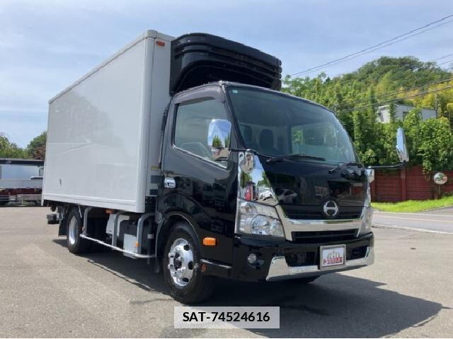 Hino DUTRO 2016 7802447-3