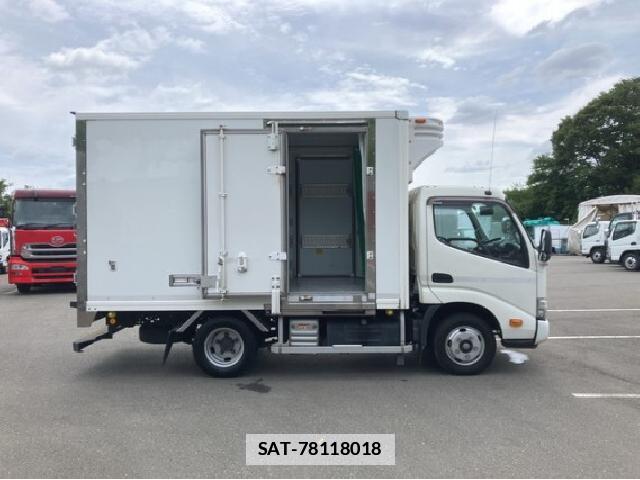 Hino DUTRO 2021 7802448-12