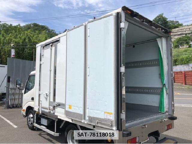 Hino DUTRO 2021 7802448-15