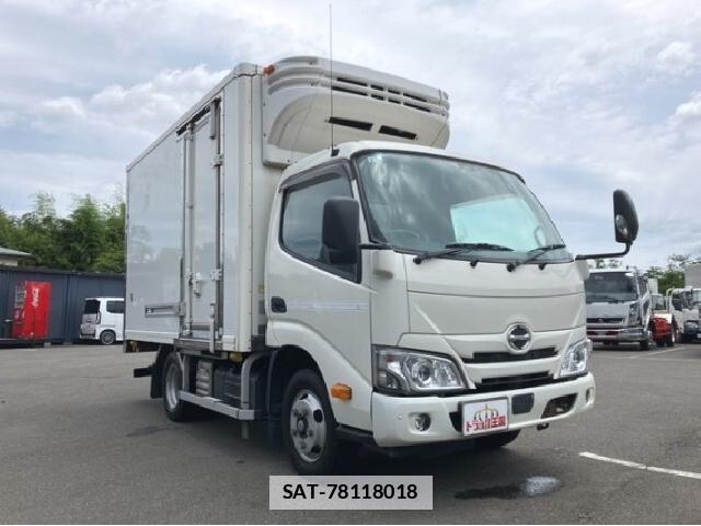 Hino DUTRO 2021 7802448-3