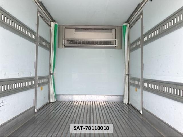 Hino DUTRO 2021 7802448-5