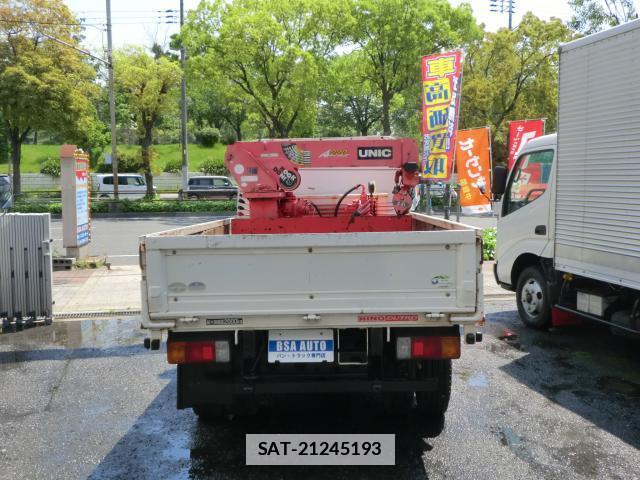 Hino DUTRO 2010-12 7802527-13
