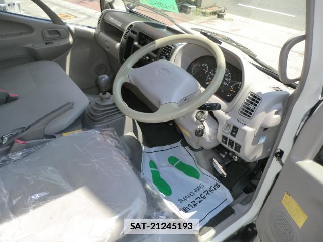 Hino DUTRO 2010-12 7802527-2