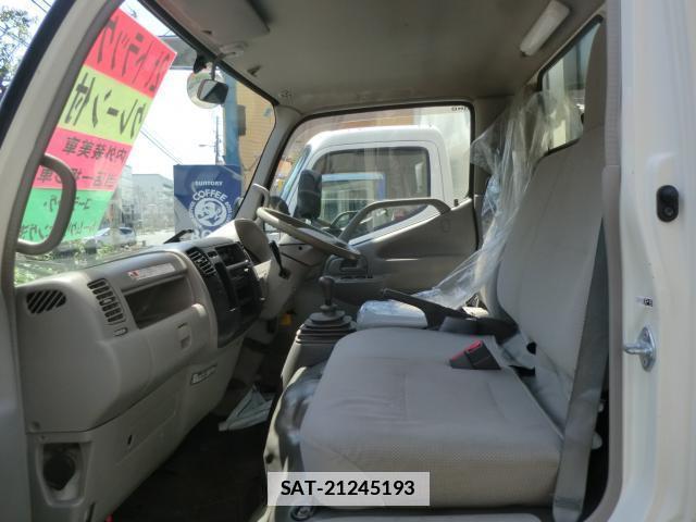 Hino DUTRO 2010-12 7802527-9