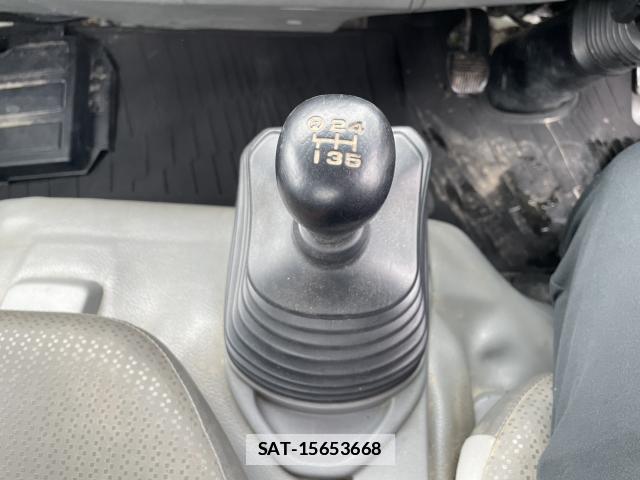 Hino DUTRO 2011-12 7804058-9