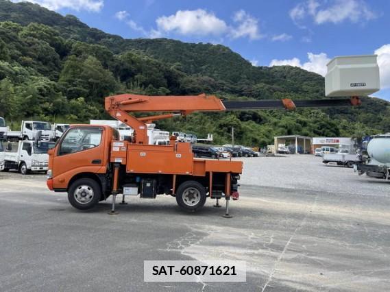 Hino DUTRO 2015 7805329-13