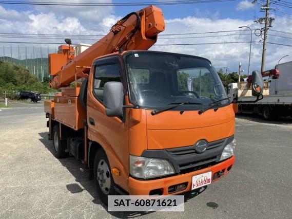 Hino DUTRO 2015 7805329-3
