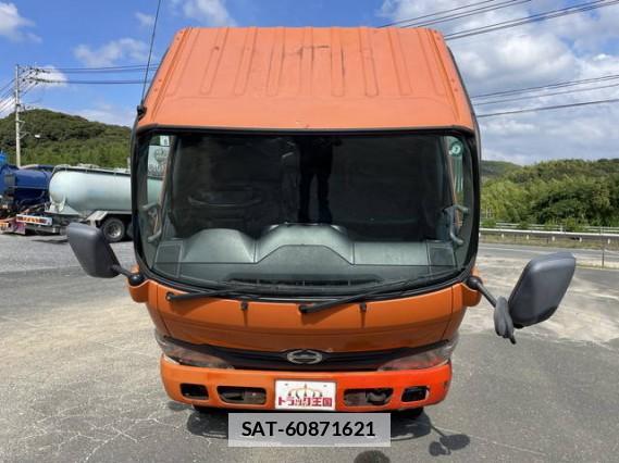 Hino DUTRO 2015 7805329-4
