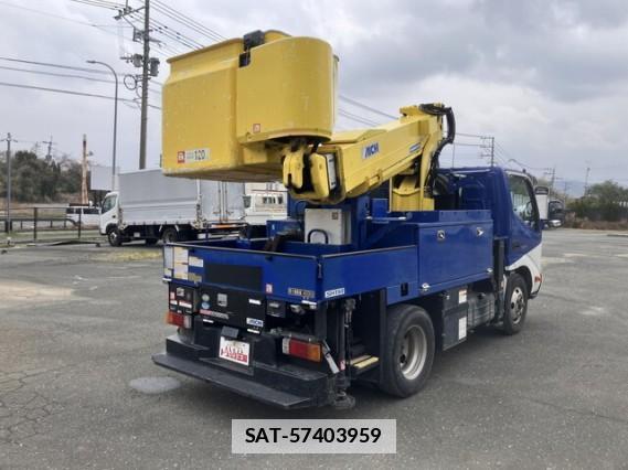Hino DUTRO 2013 7805334-1