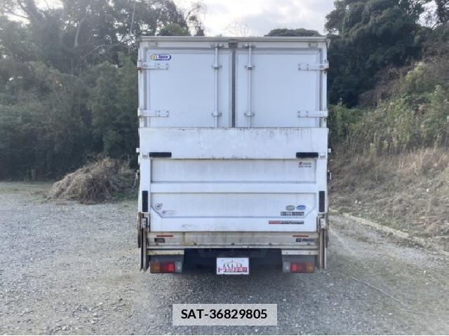 Hino DUTRO 2018 7805344-16