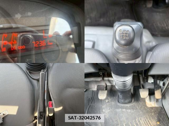Hino DUTRO 2012-02 7805660-17