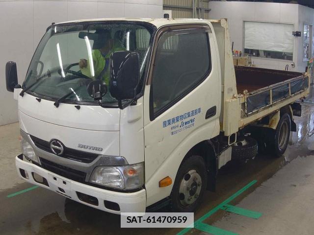 Hino DUTRO 2015 7805800-3