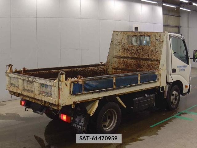Hino DUTRO 2015 7805800-4