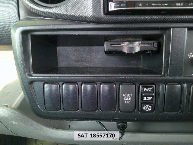 Hino DUTRO 2015-01 7806720-8