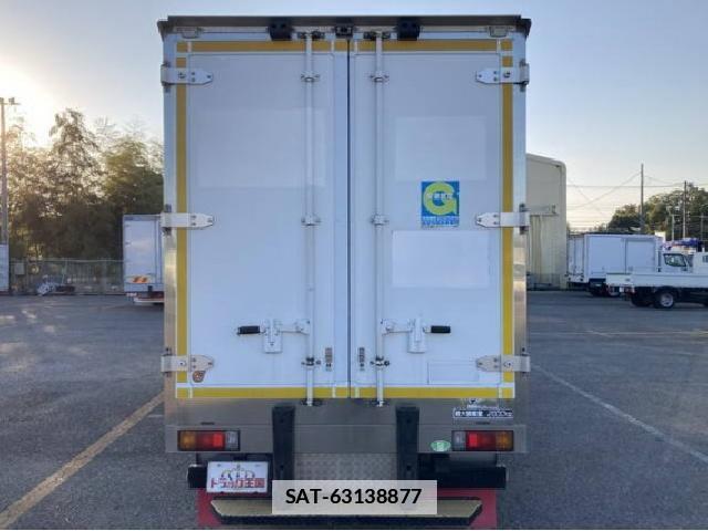 Hino DUTRO 2018 7808114-15
